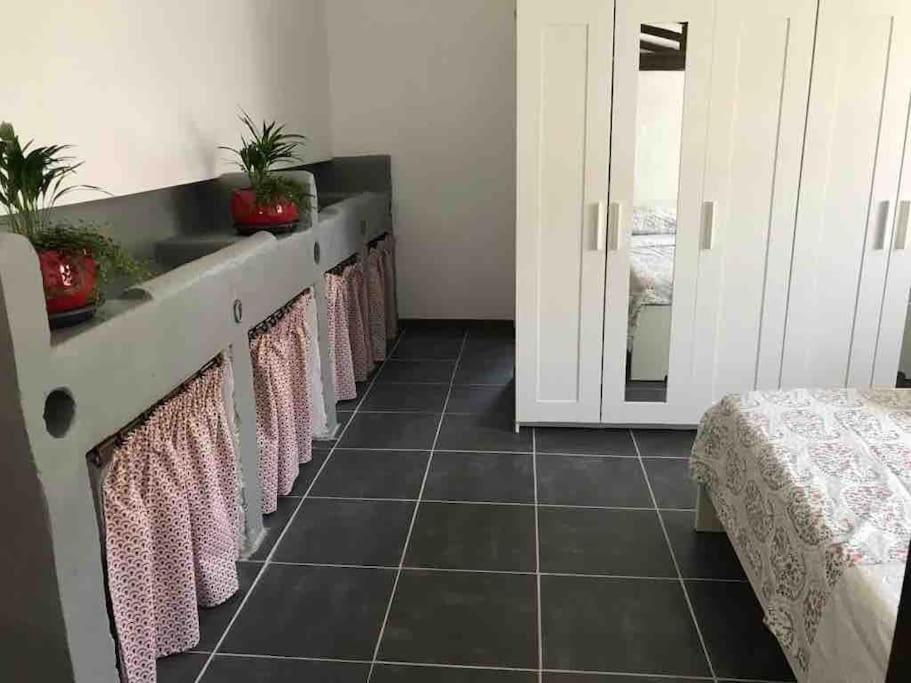 Logement Insolite Au Coeur D'Une Ecurie アルル エクステリア 写真